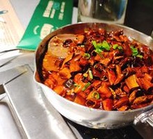 Horse-Shaped Duck Blood