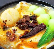 Banan Noodles Family Feast