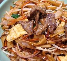 Dry-Fried Beef Rice Noodles
