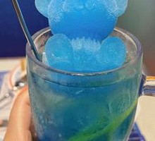 Dream Blue Bear Sparkling Water