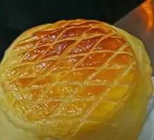 Crispy Pastry Seafood Soup