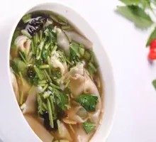 Shrimp and Pork Kidney Chicken Soup Dumpling Noodles