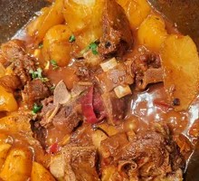 Steak and Oxtail Pot