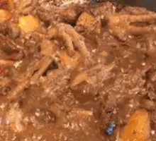 Signature Rooster Pot