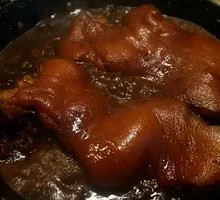 Braised Pork Elbow in Soy Sauce
