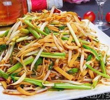 Stir-Fried Three Threads
