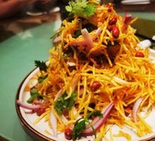 Stir-Fried Bean Sprouts with Three Threads