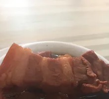 Braised Pork and Pickled Cabbage Noodle Pot