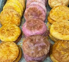 Spiced Pumpkin Crispy Biscuit