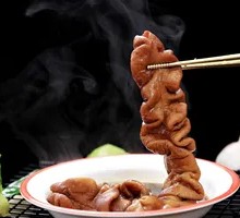 Braised Pork Intestines with Spicy Flavor