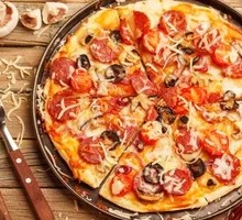 Taiwanese Sausage Pizza
