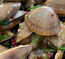 Spicy Stir-Fried Clams