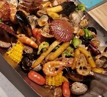 Iron Shovel Hand-Grab Seafood