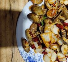 Spicy Stir-Fried Clams