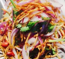 Stir-Fried Bean Sprouts with Three Threads