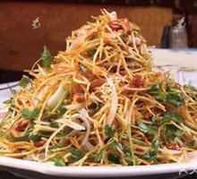 Stir-Fried Bean Sprouts with Three Threads