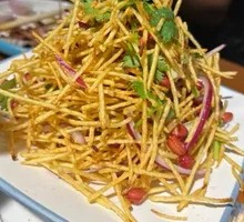 Stir-Fried Bean Sprouts with Three Threads