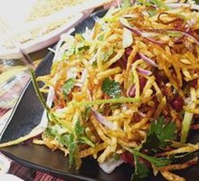Stir-Fried Bean Sprouts with Three Threads