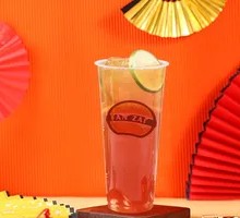 Hand-Shaken Iced Lemon Tea