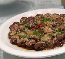 Steamed Blood Sausage with Garlic and Vermicelli