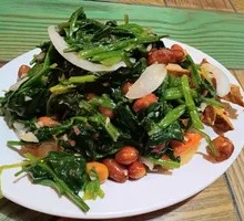 Pine Nut Spinach