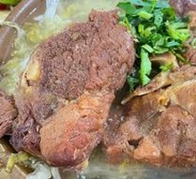 Spicy Pickled Cabbage Bone Dish