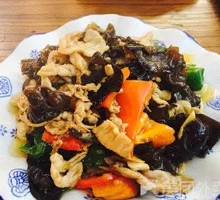 Stir-fried Pork with Wood Ear Mushrooms