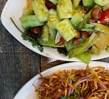 Stir-Fried Bean Sprouts with Three Threads