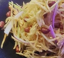 Stir-Fried Bean Sprouts with Three Threads
