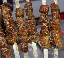 Charcoal-grilled fatty edge