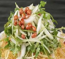 Stir-Fried Bean Sprouts with Three Threads