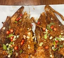 Secret-Recipe Fish Head in Bowl