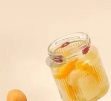 Braised Pear with Rock Sugar and Loquat