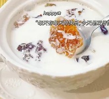 Red Date and Milk炖桃胶