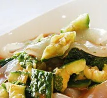Cucumber Noodle Salad