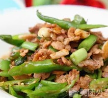 Large Pepper Celery Pork