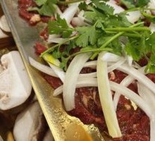 Qiqihar-style Black Pepper Beef Stir-fry
