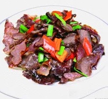 Stir-fried Intestine with Green Chili