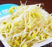 Bean sprouts