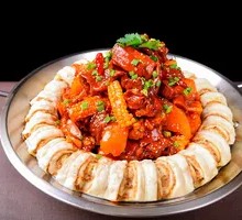 Golden Soup Beef Bone Pot