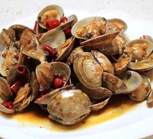 Spicy Stir-Fried Clams