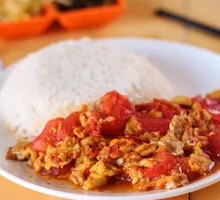 Persimmon and Egg Rice Bowl