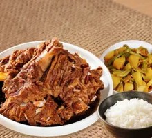 Signature Chenji Braised Pork Bone Rice