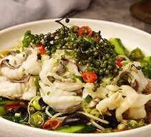 Pot-Braised Tender Green Pepper Fish Slices