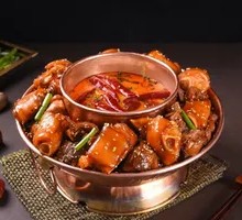 Pig Trotter and Chicken Pot