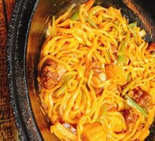 Slow-Cooked Chicken with Fresh String Beans and Noodles (Small Portion)
