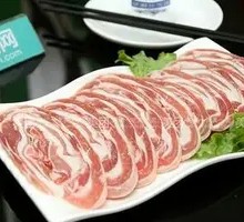Hand-Cut Lamb Ribs
