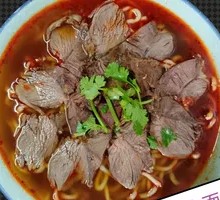 Beef Noodle Soup with Meat