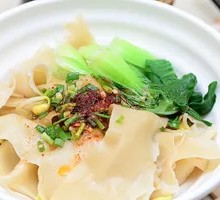 Oil-Poured Noodles