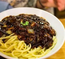 Korean Fried Noodles with Sauce